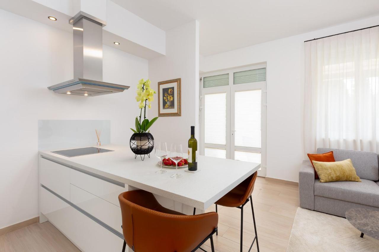Stylish Apartment Mediterraneo Poreč Buitenkant foto